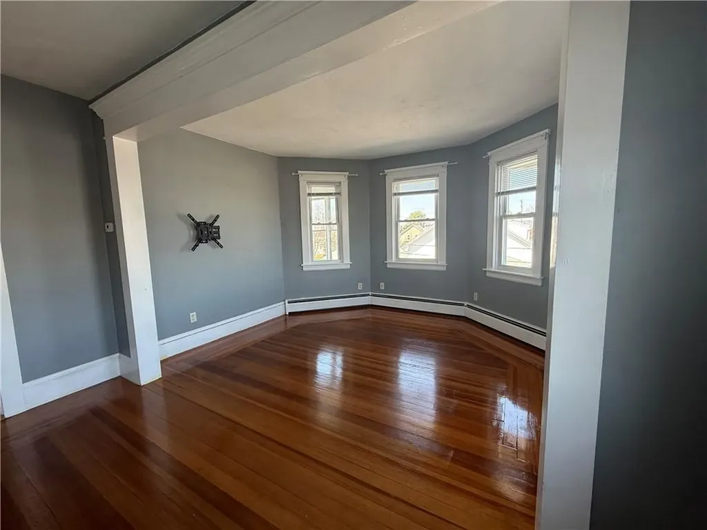 10 Knight Street Cranston RI 02920