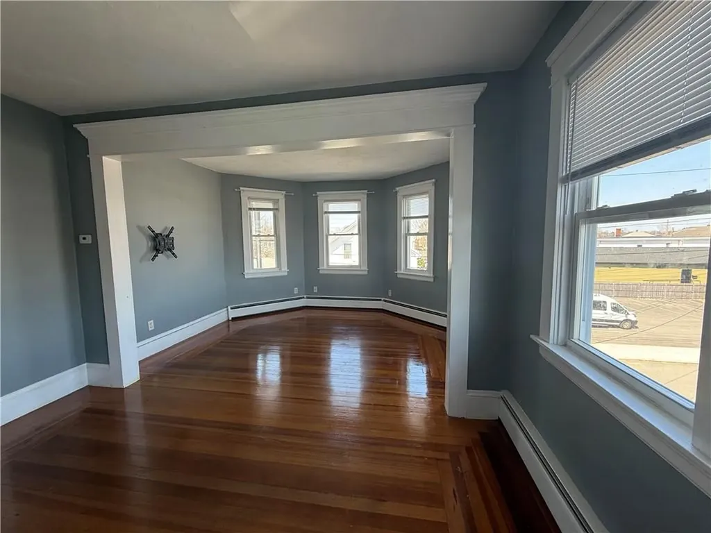 10 Knight Street Cranston RI 02920
