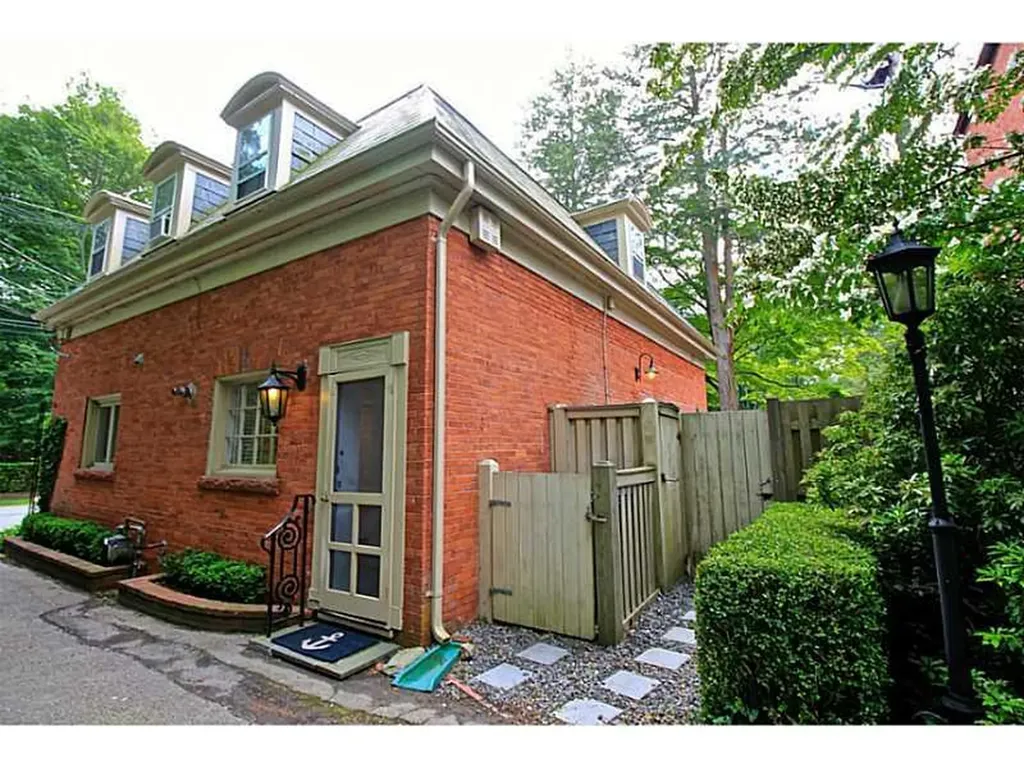 434 Bellevue Avenue Newport RI 02840