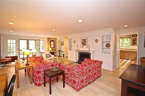 434 Bellevue Avenue Newport RI 02840