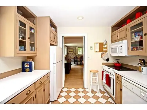 434 Bellevue Avenue Newport RI 02840