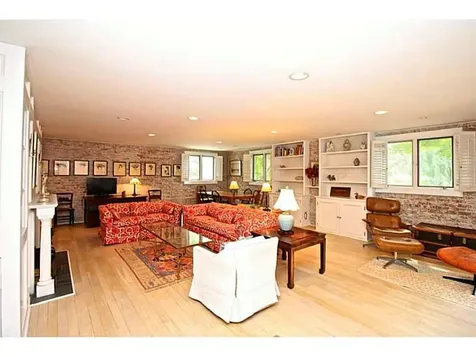 434 Bellevue Avenue Newport RI 02840