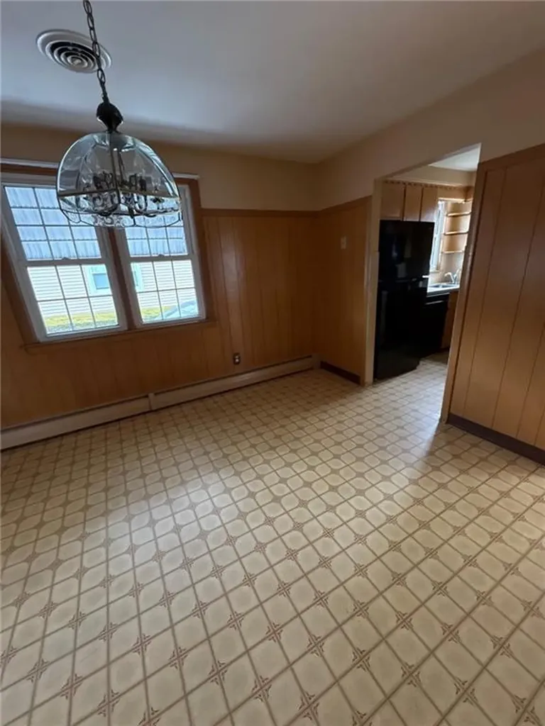 11 Coes Street North Providence RI 02904