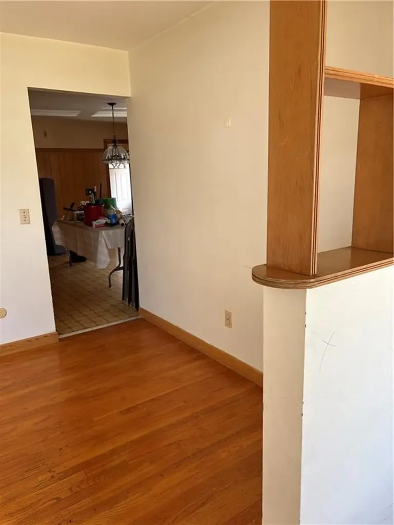 11 Coes Street North Providence RI 02904