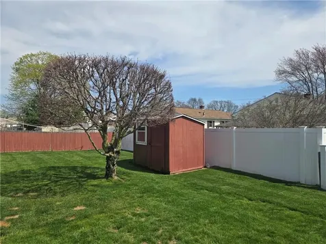 11 Coes Street North Providence RI 02904