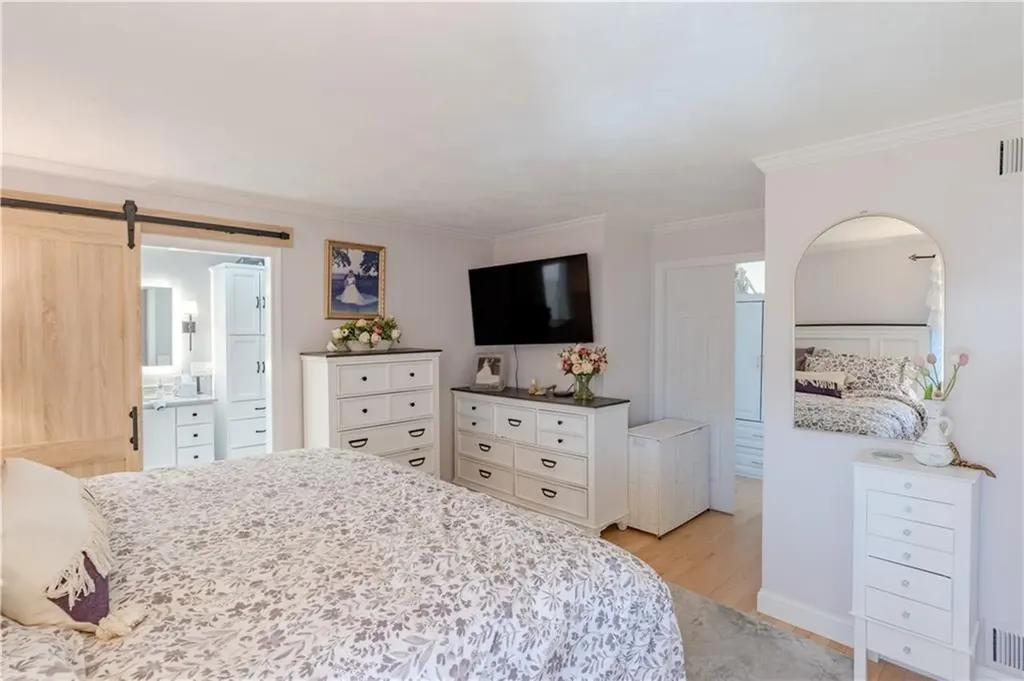 62 Nipmuc Trail North Providence RI 02904