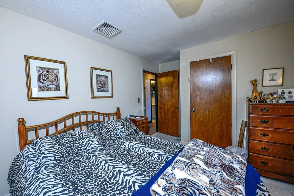 303 Middle Road Portsmouth RI 02871
