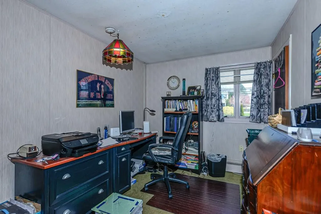 303 Middle Road Portsmouth RI 02871