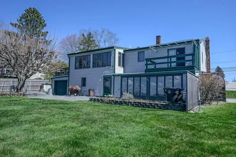 303 Middle Road Portsmouth RI 02871