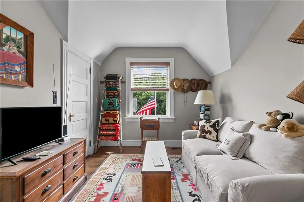 43 Sherman Street Newport RI 02840