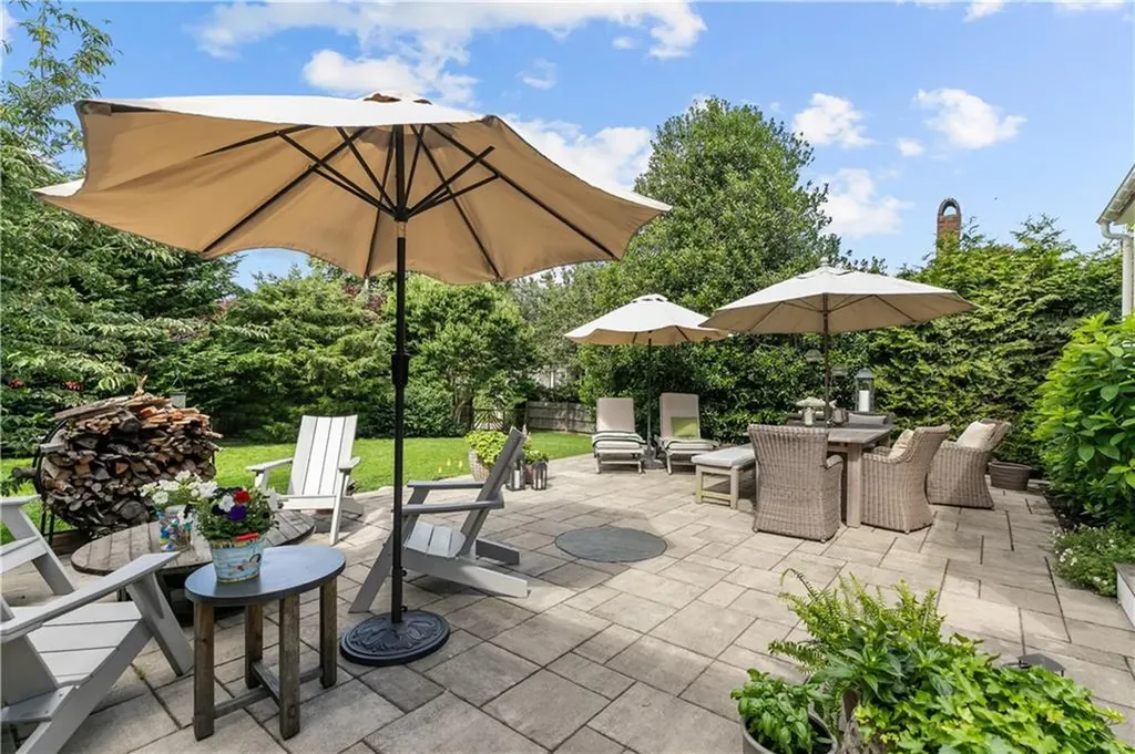 43 Sherman Street Newport RI 02840