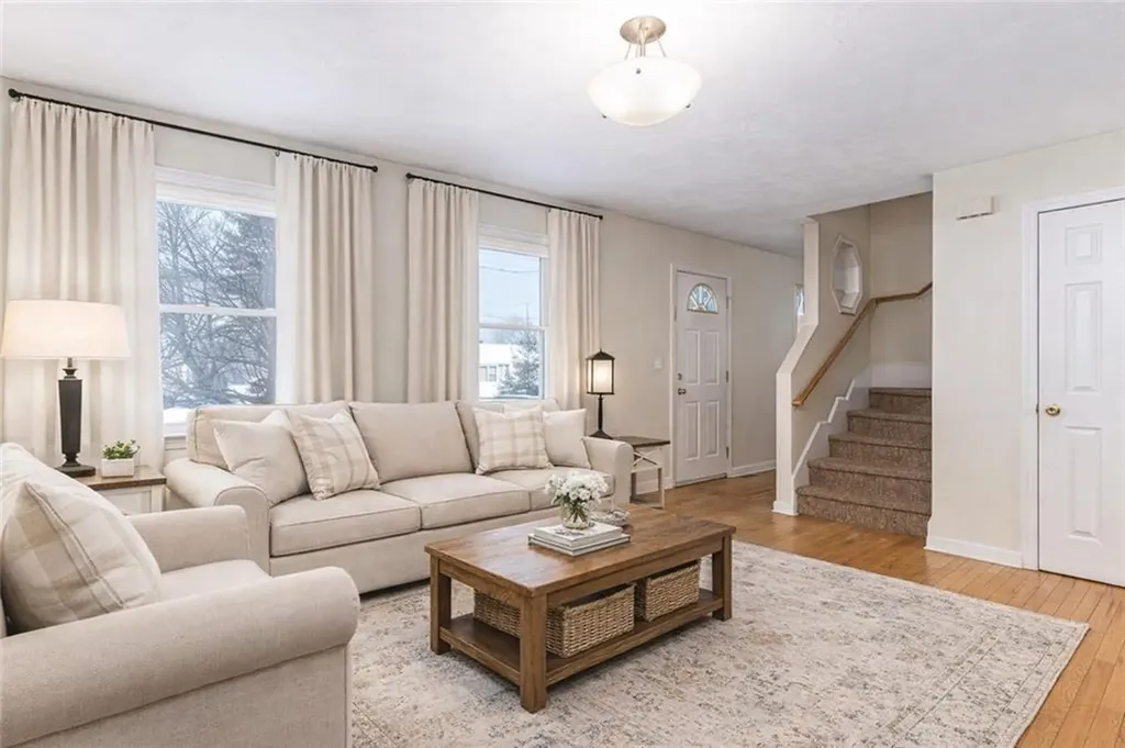 173 Russell Drive Tiverton RI 02878