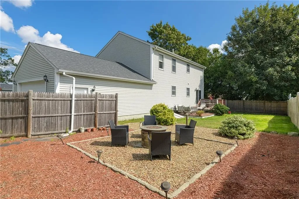 173 Russell Drive Tiverton RI 02878