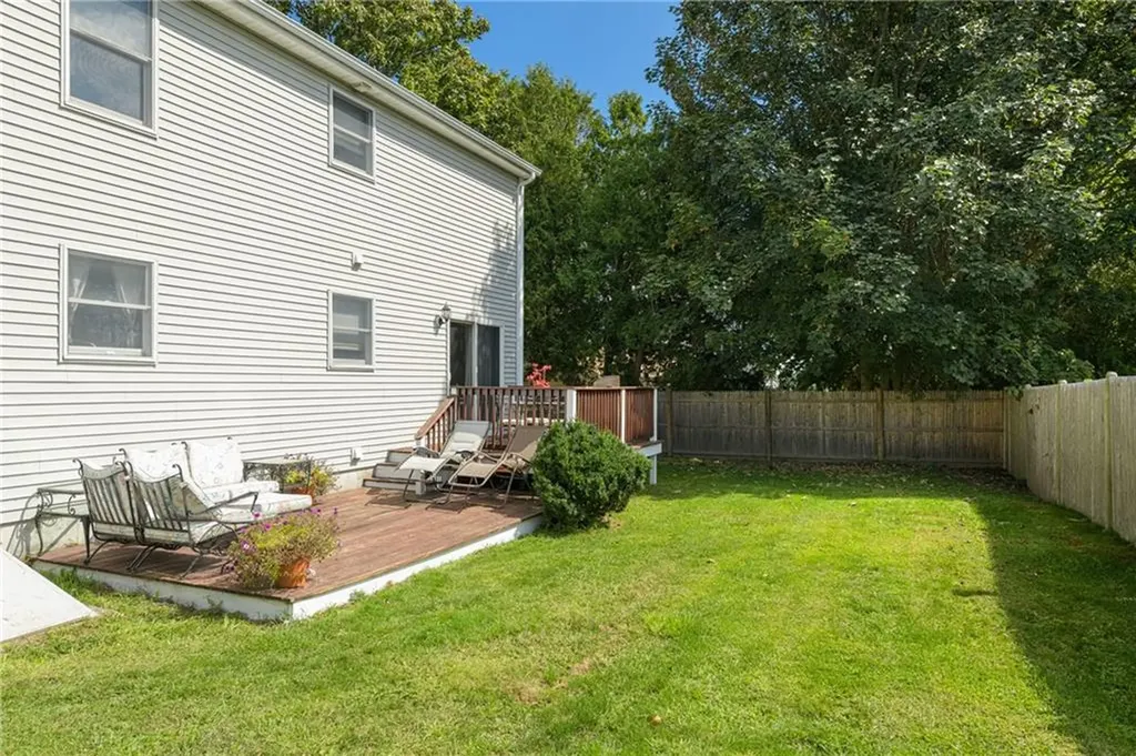 173 Russell Drive Tiverton RI 02878