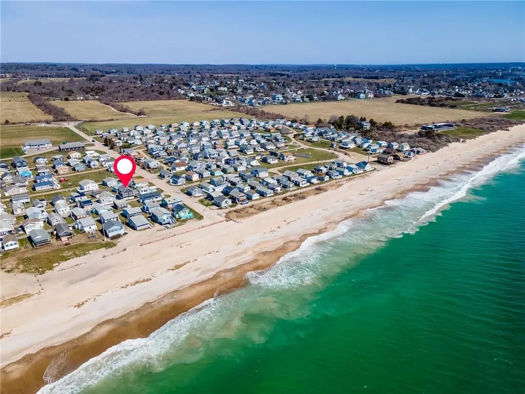 240 6w2 Cards Pond Road South Kingstown RI 02879