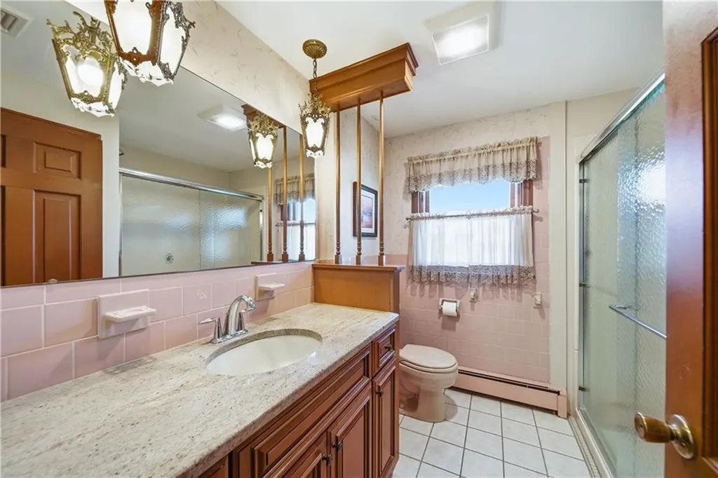 73 Oregon Avenue North Providence RI 02911