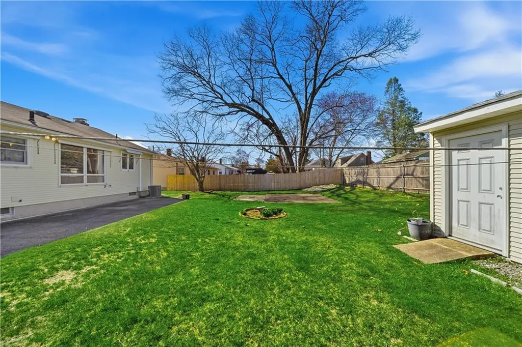 73 Oregon Avenue North Providence RI 02911