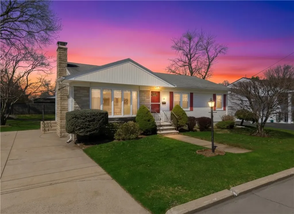 73 Oregon Avenue North Providence RI 02911