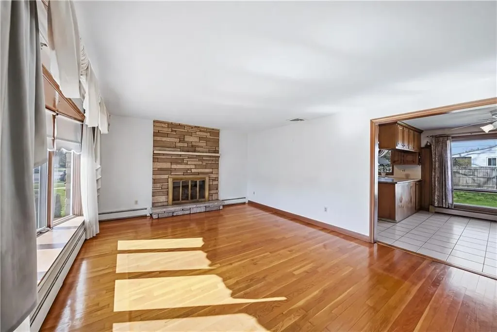 73 Oregon Avenue North Providence RI 02911