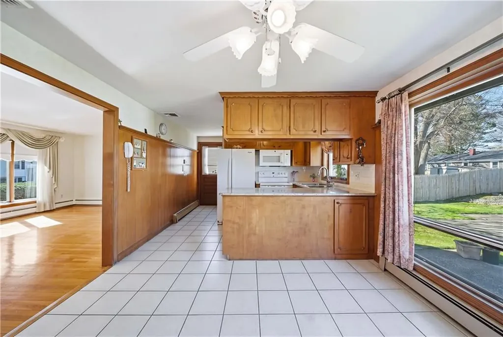73 Oregon Avenue North Providence RI 02911