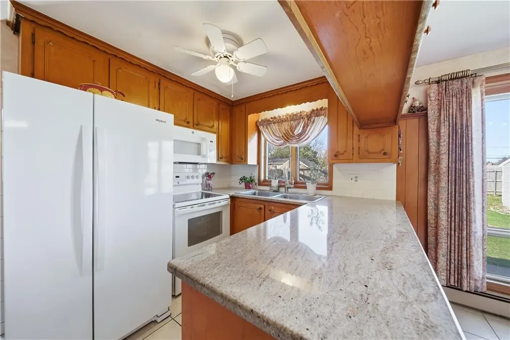 73 Oregon Avenue North Providence RI 02911