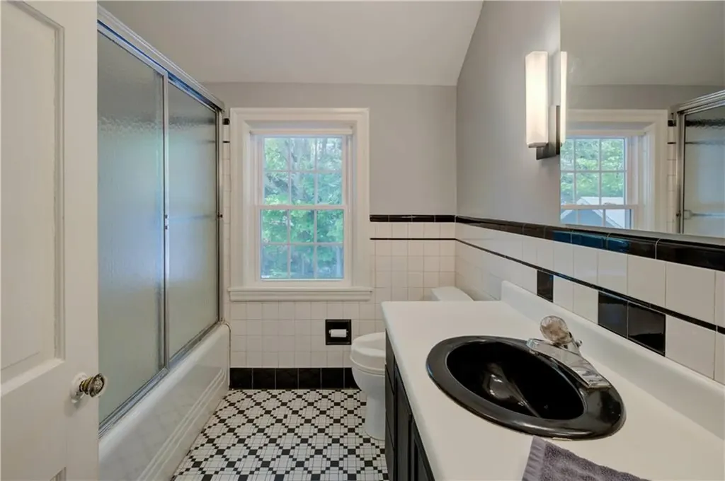 70 Sargent Avenue Providence RI 02906