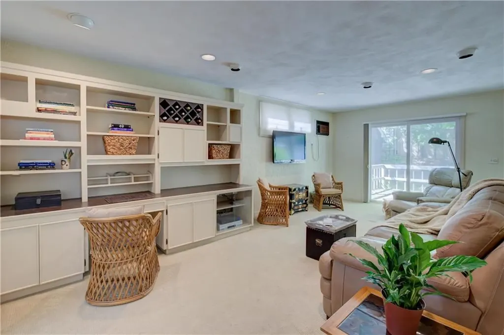 70 Sargent Avenue Providence RI 02906