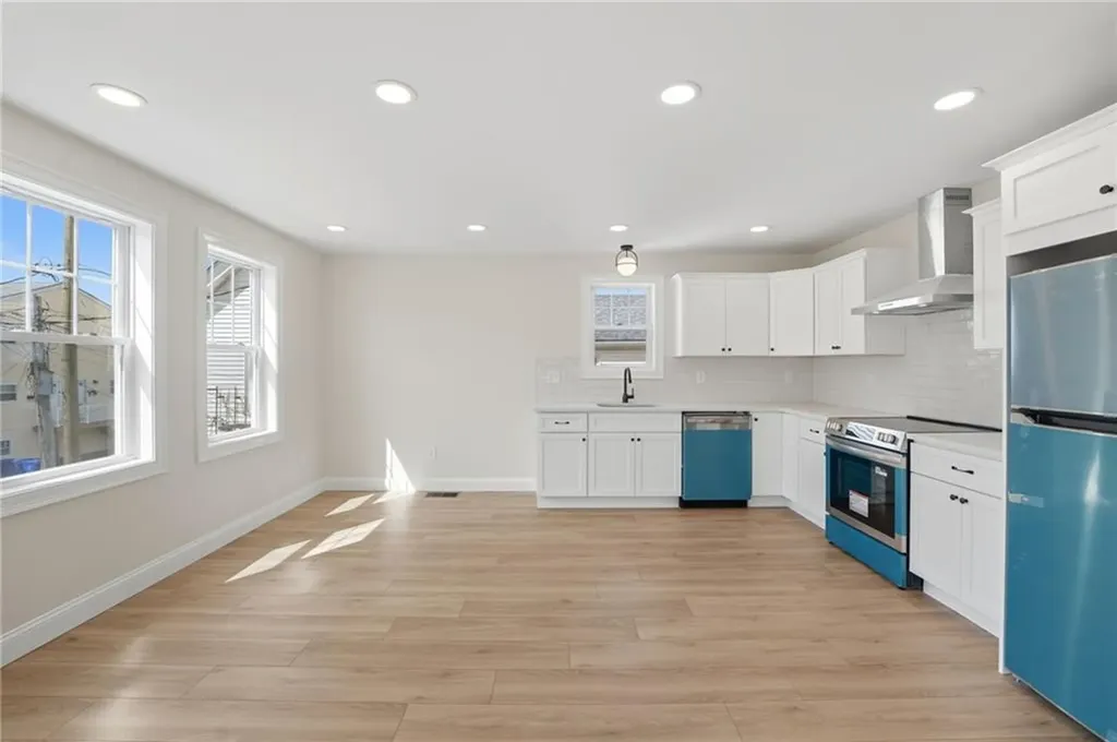 37 Webb Street Pawtucket RI 02860