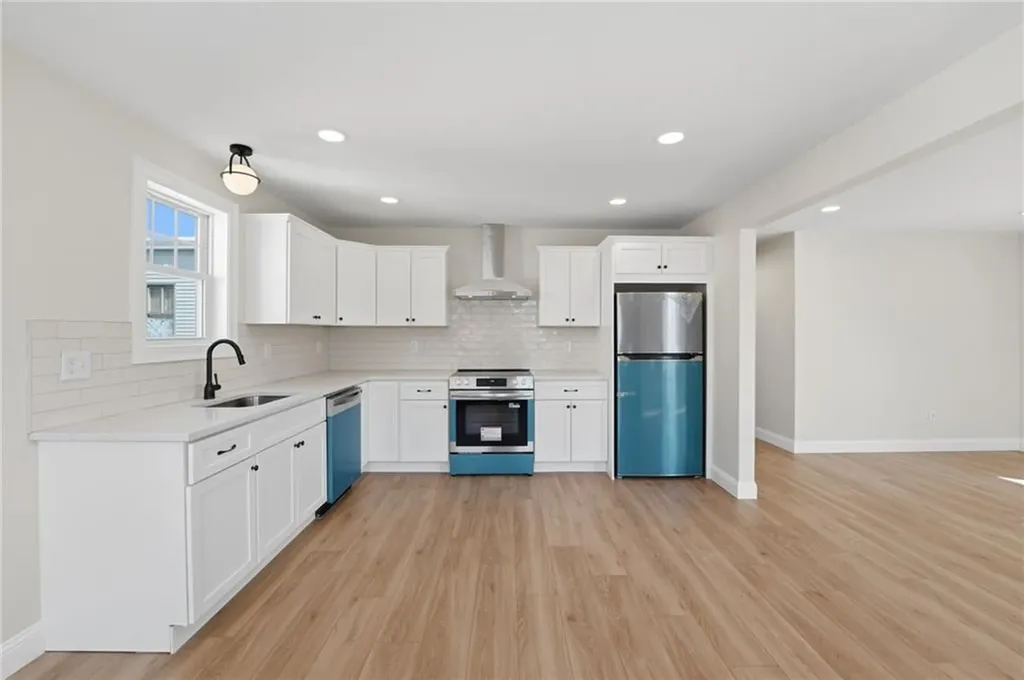 37 Webb Street Pawtucket RI 02860