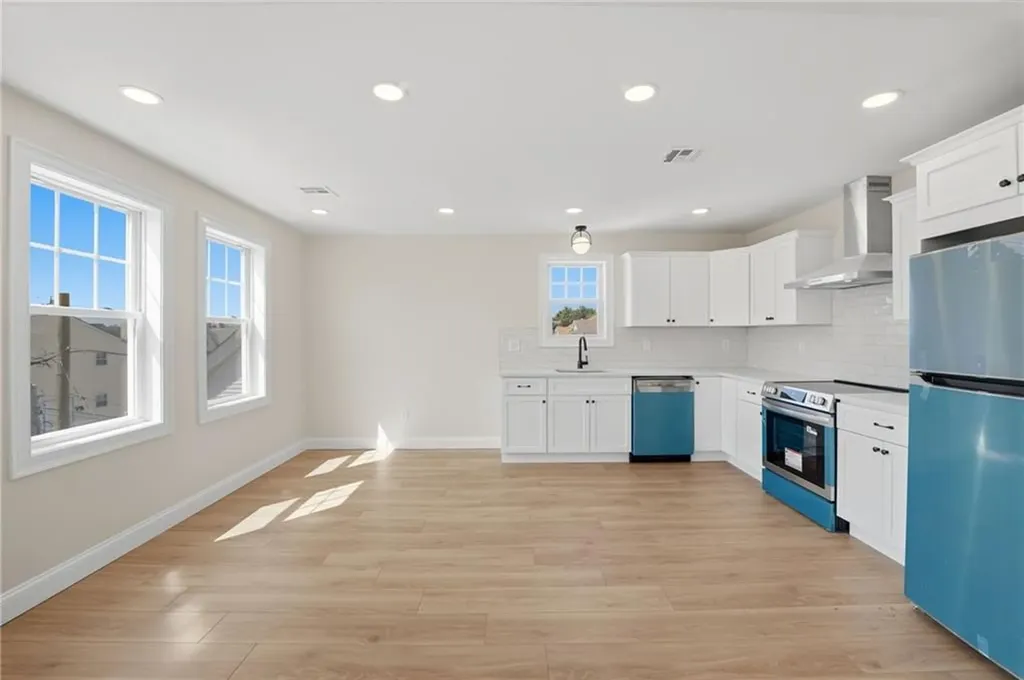 37 Webb Street Pawtucket RI 02860