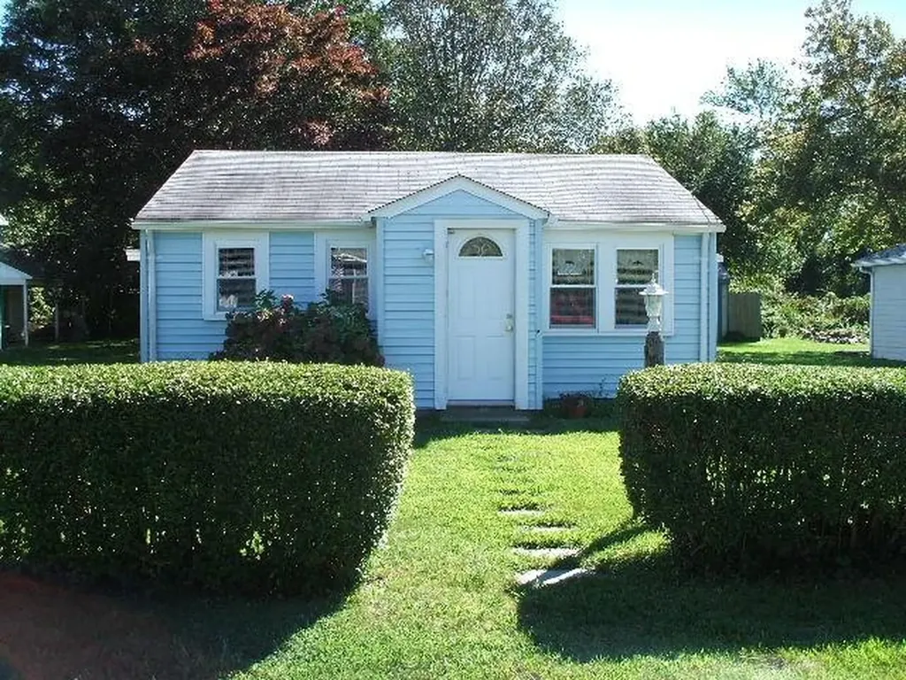 10 John Street Narragansett RI 02882