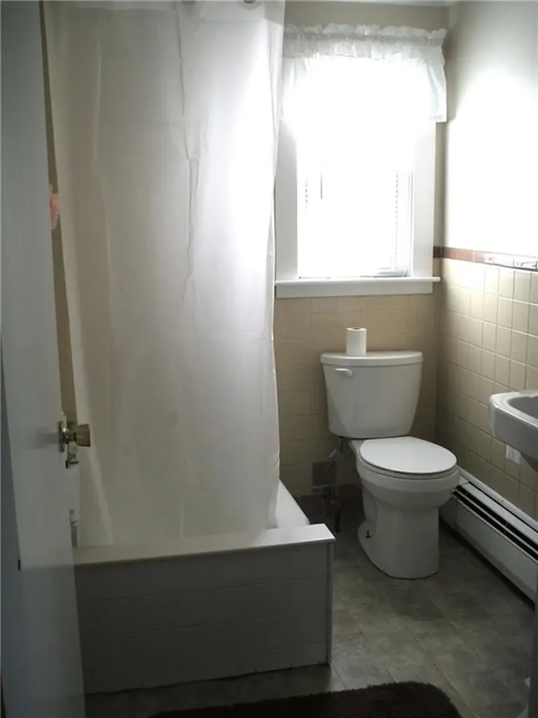 10 John Street Narragansett RI 02882
