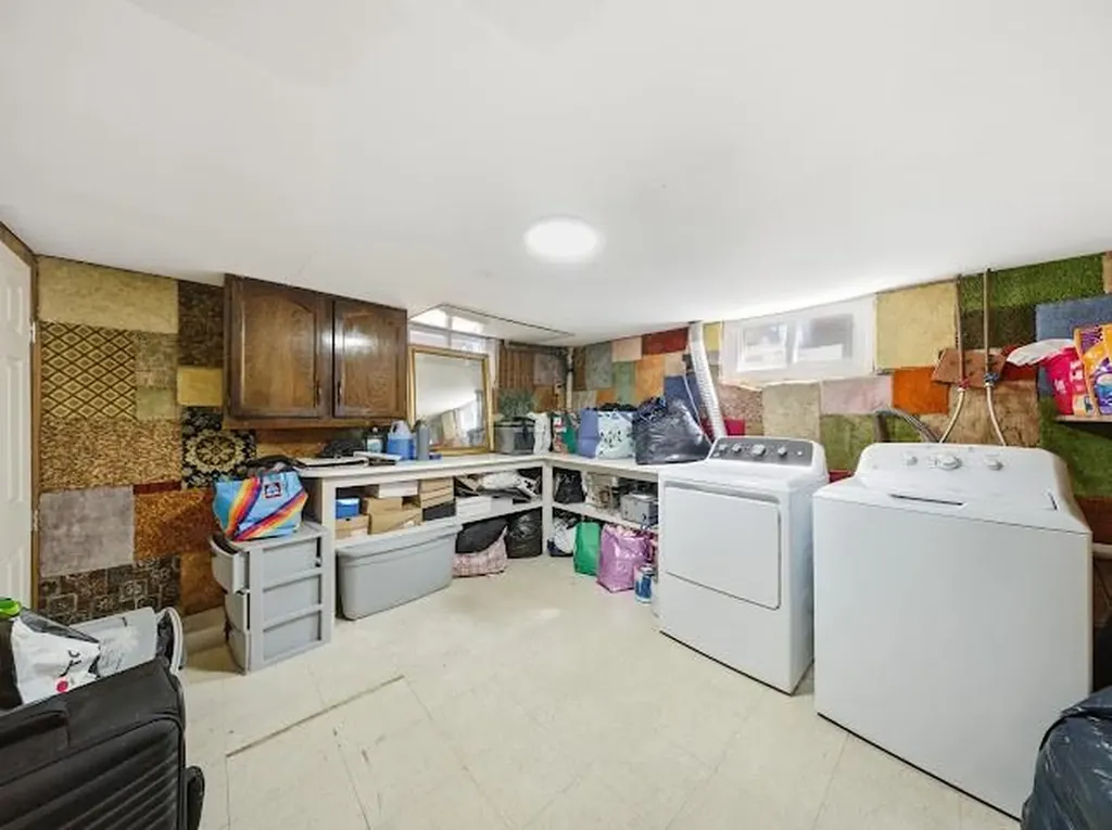113 Woodside Avenue Pawtucket RI 02861