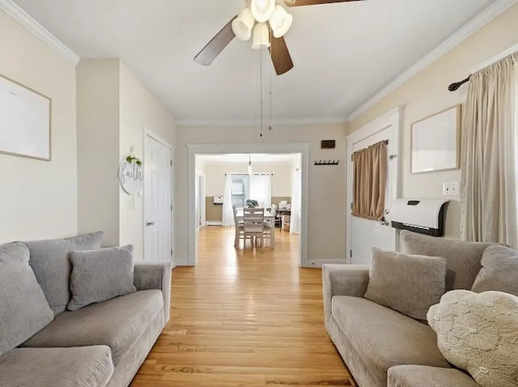 113 Woodside Avenue Pawtucket RI 02861