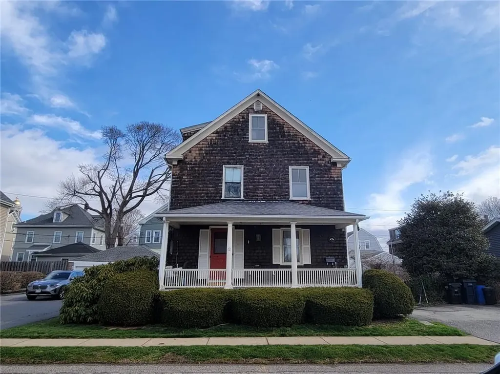 12 County Street Newport RI 02840