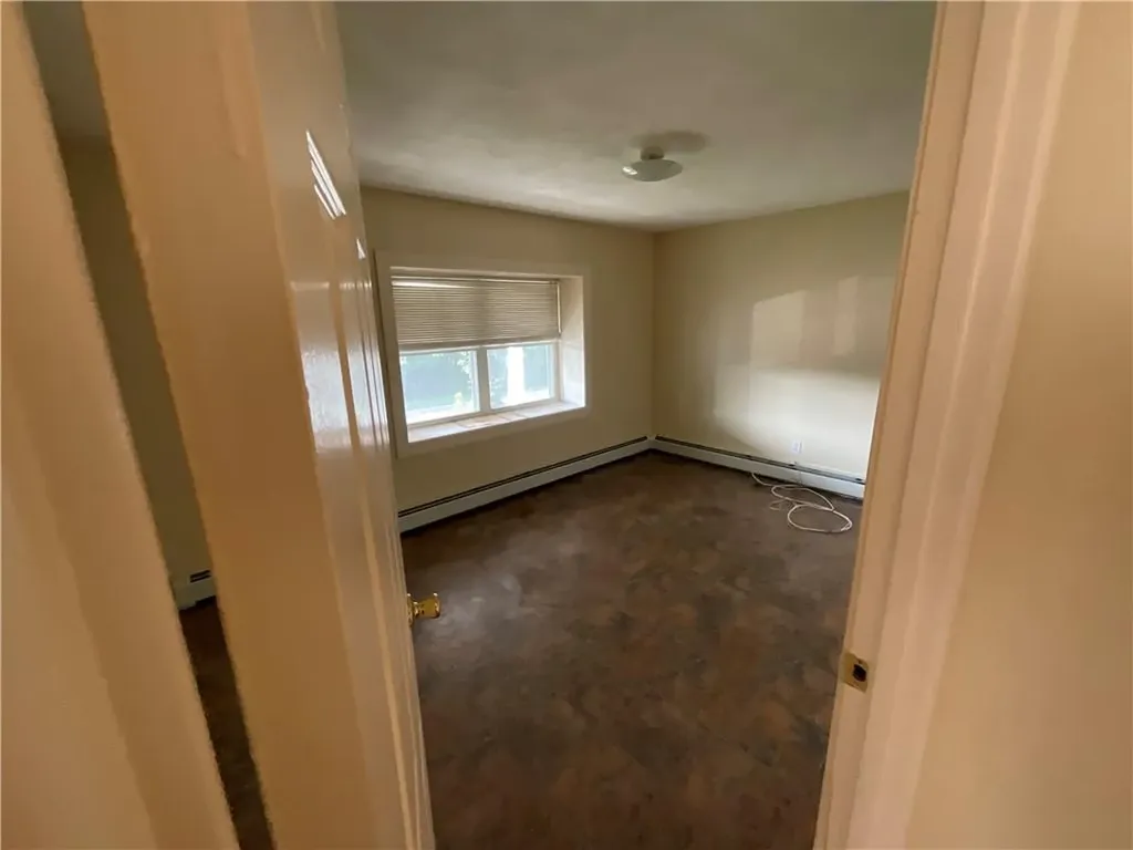 6 Pilgrim Avenue Coventry RI 02816