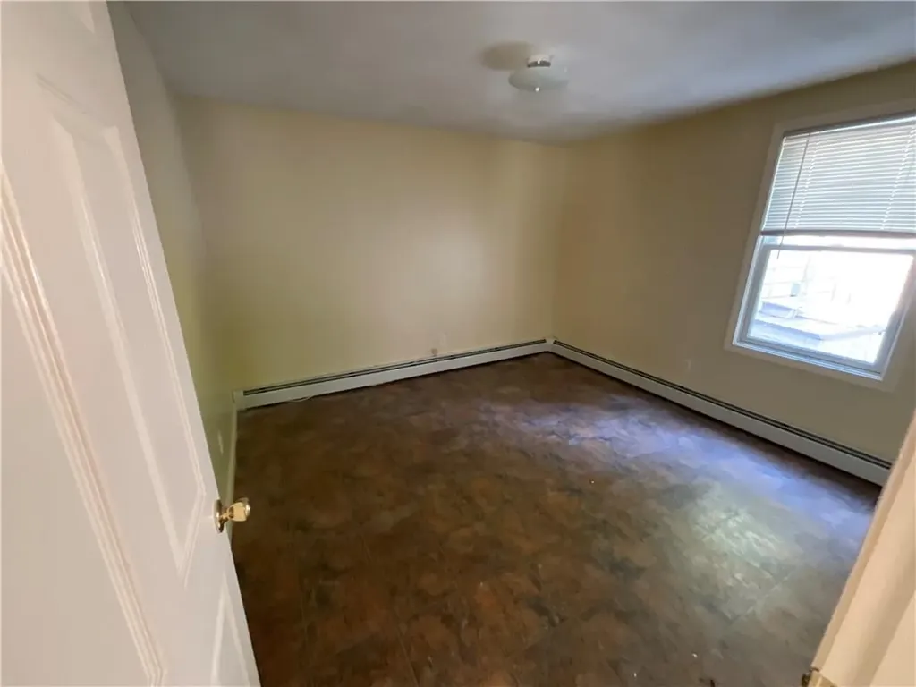 6 Pilgrim Avenue Coventry RI 02816