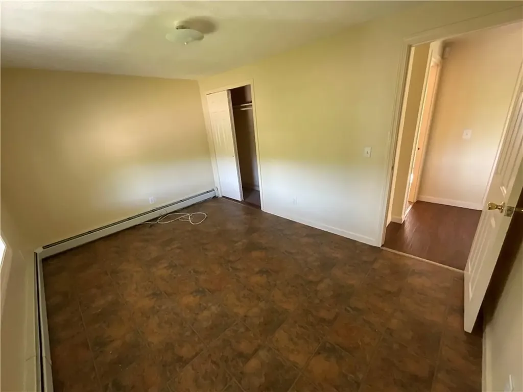6 Pilgrim Avenue Coventry RI 02816