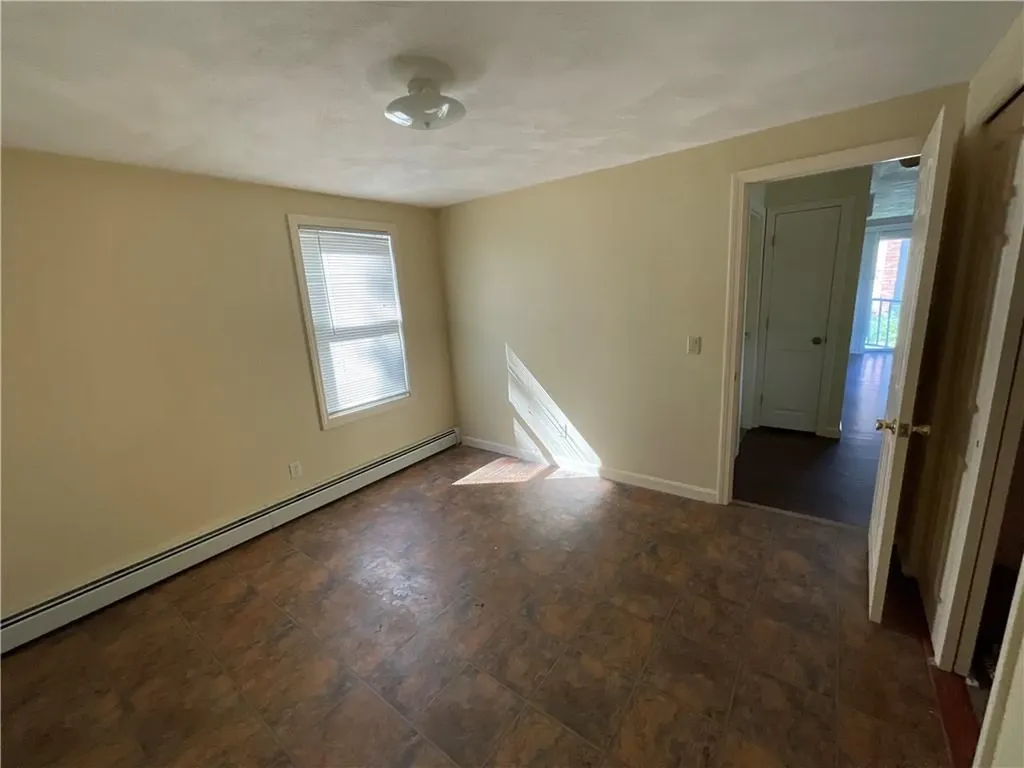 6 Pilgrim Avenue Coventry RI 02816