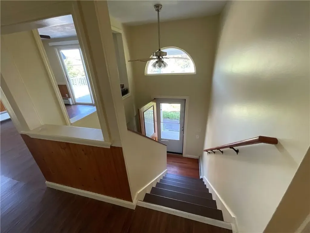 6 Pilgrim Avenue Coventry RI 02816