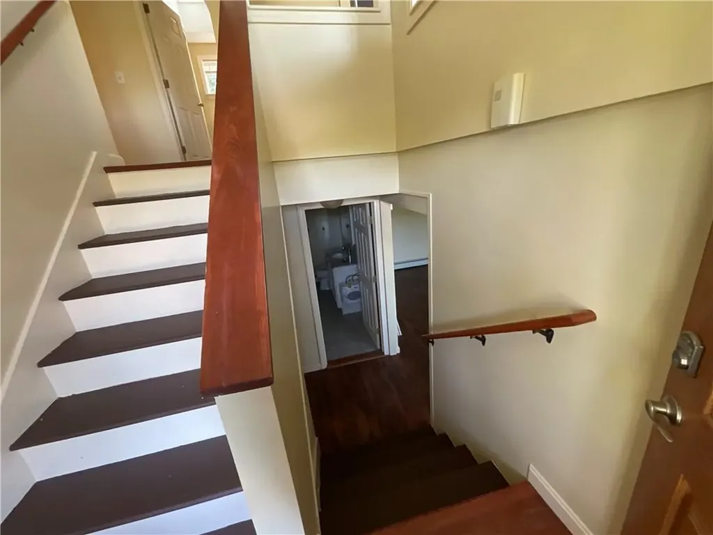 6 Pilgrim Avenue Coventry RI 02816