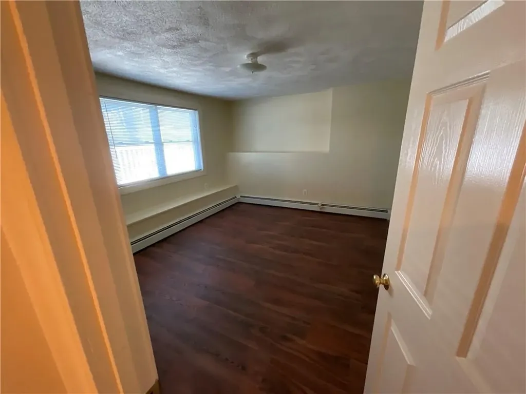 6 Pilgrim Avenue Coventry RI 02816