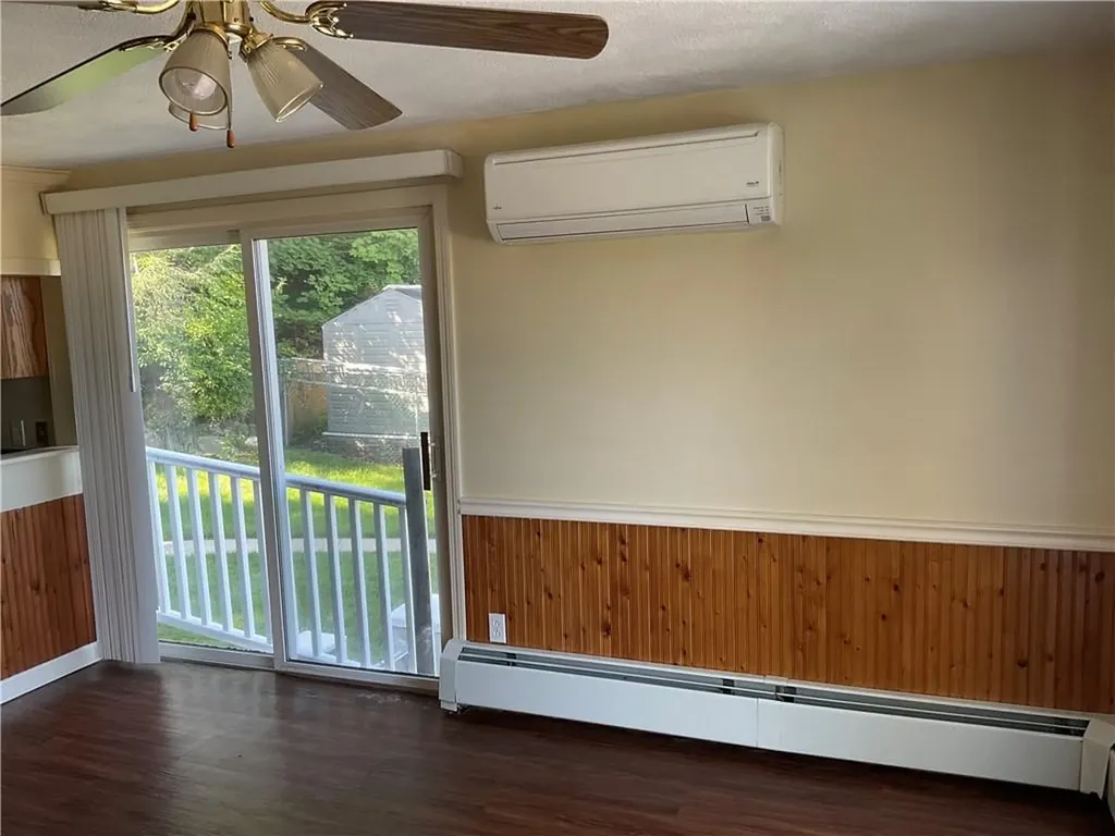 6 Pilgrim Avenue Coventry RI 02816