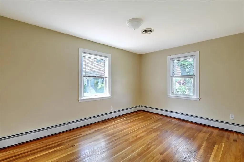247 Grosvenor Avenue North Providence RI 02904