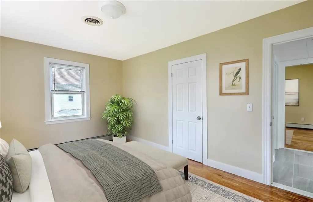 247 Grosvenor Avenue North Providence RI 02904