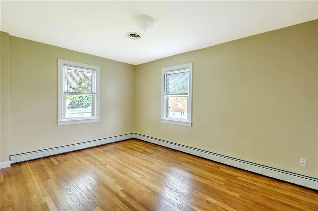 247 Grosvenor Avenue North Providence RI 02904