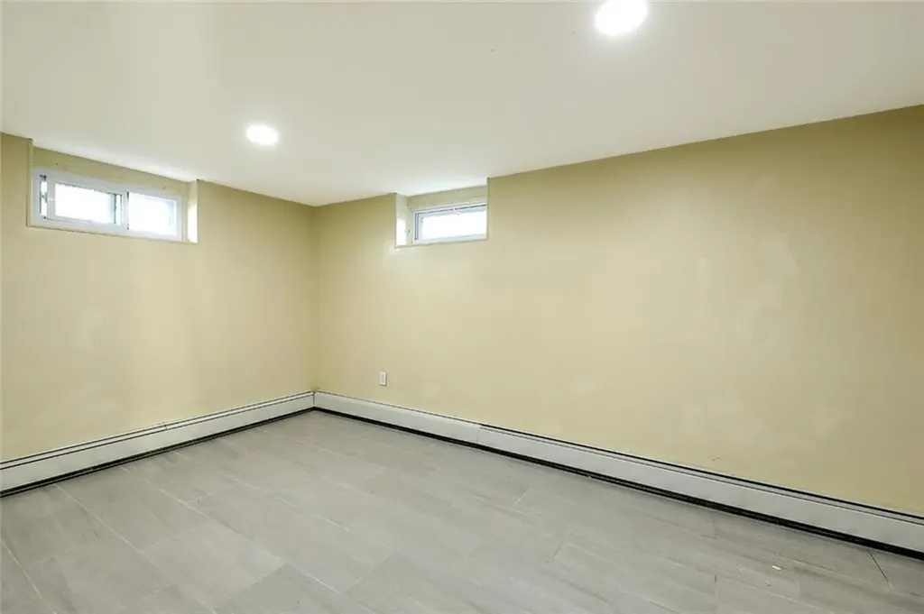 247 Grosvenor Avenue North Providence RI 02904