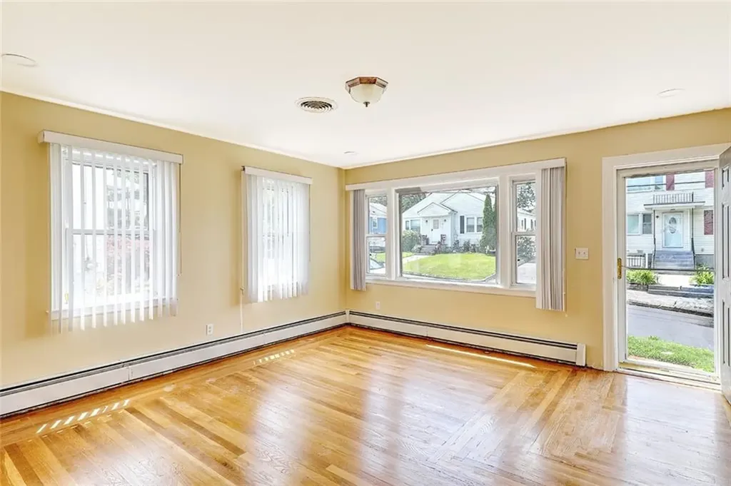 247 Grosvenor Avenue North Providence RI 02904
