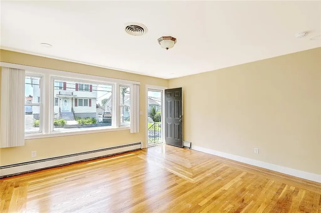 247 Grosvenor Avenue North Providence RI 02904