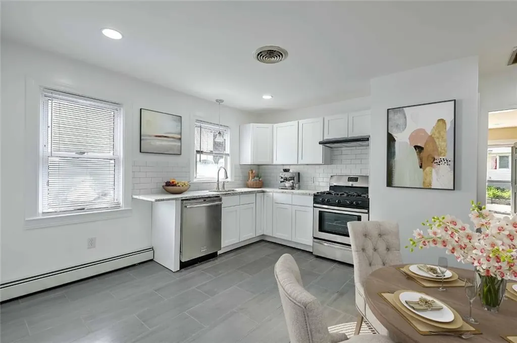 247 Grosvenor Avenue North Providence RI 02904